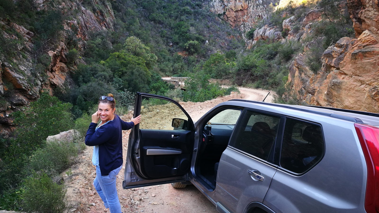 Angela and our trusty X-Trail in Prince Alfreds Pass